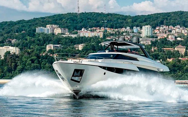 Аренда мегаяхты FERRETTI 920 Lady F в Сочи